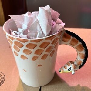 Stoneware Giraffe Cup/Mug PIER 1 IMPORTS  Handpainted with 3D Head & Neck Handle